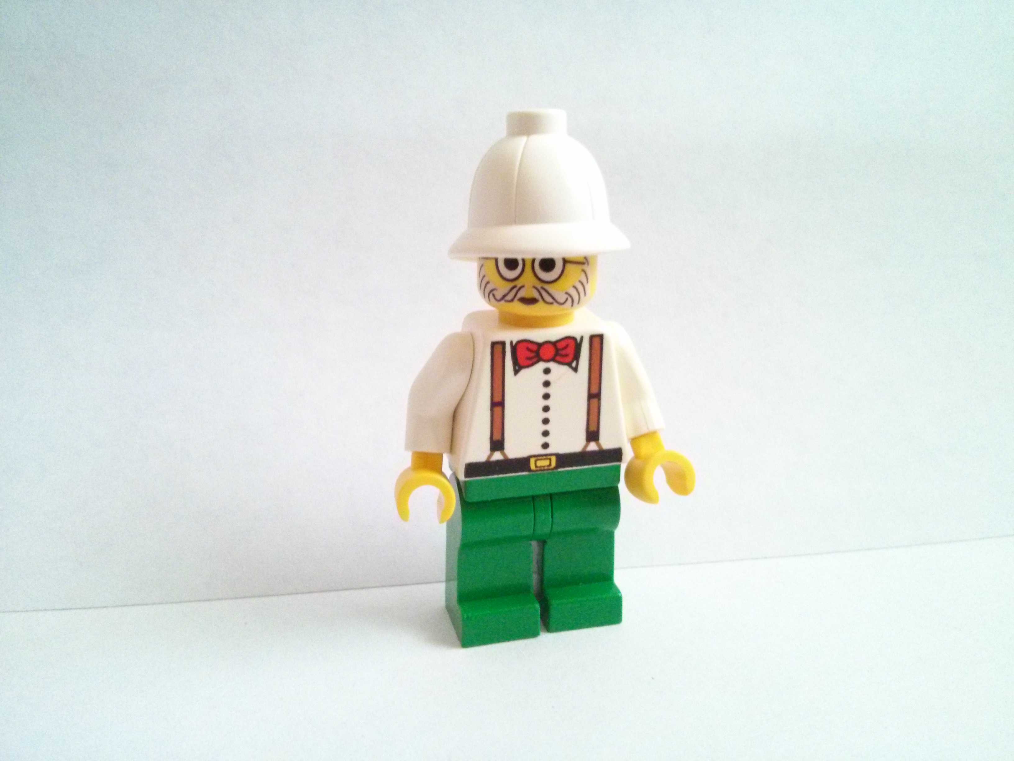 Dr Charles Lightning Minifigure